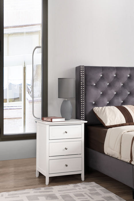 Daniel - 3 Drawer Nightstand