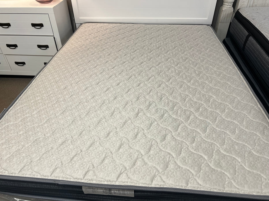 Lakeland Queen Mattress