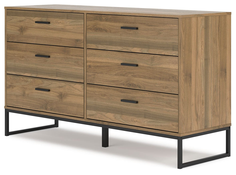 Deanlow - Honey - Six Drawer Dresser