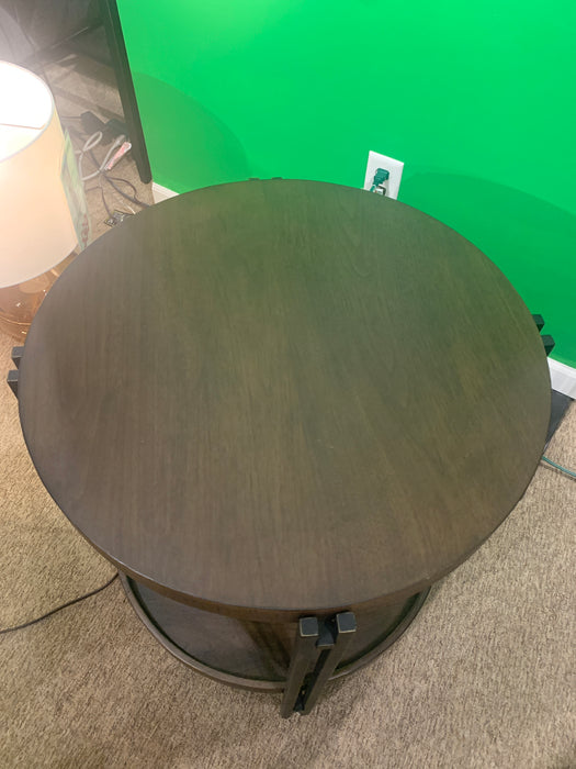 Prairie Round End Table