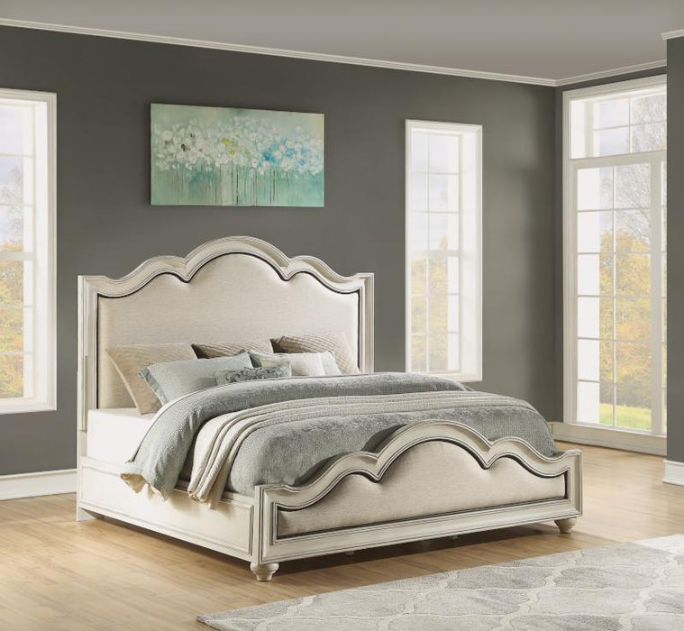 Flexsteel Wynwood Harmony California King Upholstered Panel Bed in White Wood