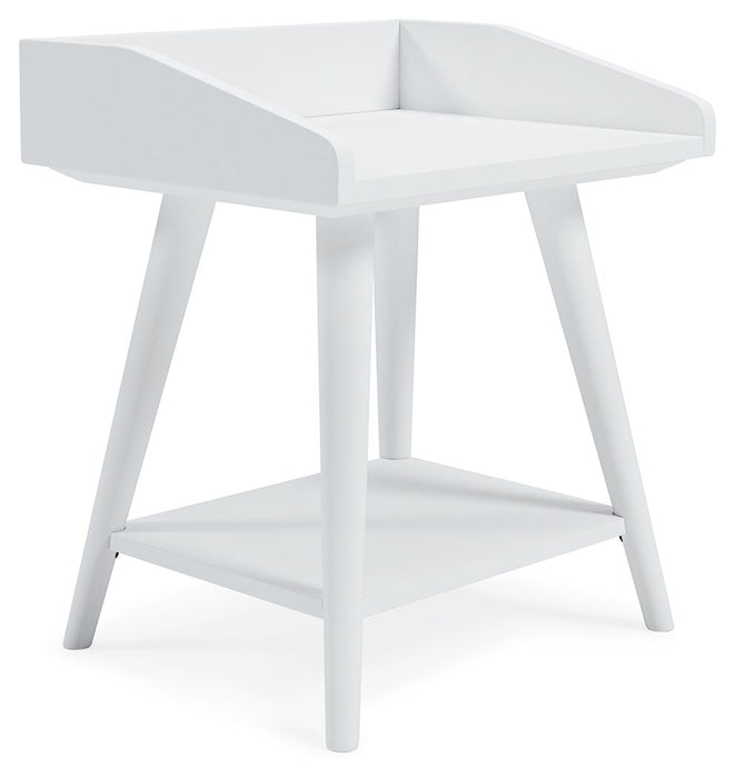 Blariden - White - Accent Table